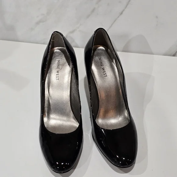 NINE WEST NEPTUN Almond Toe Black Pump Heels Size 7.5 - Picture 4 of 9